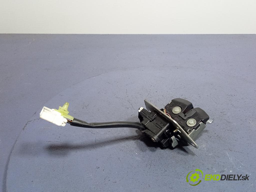 Alfa romeo 159 2009 zámek Klapky: kufr 01