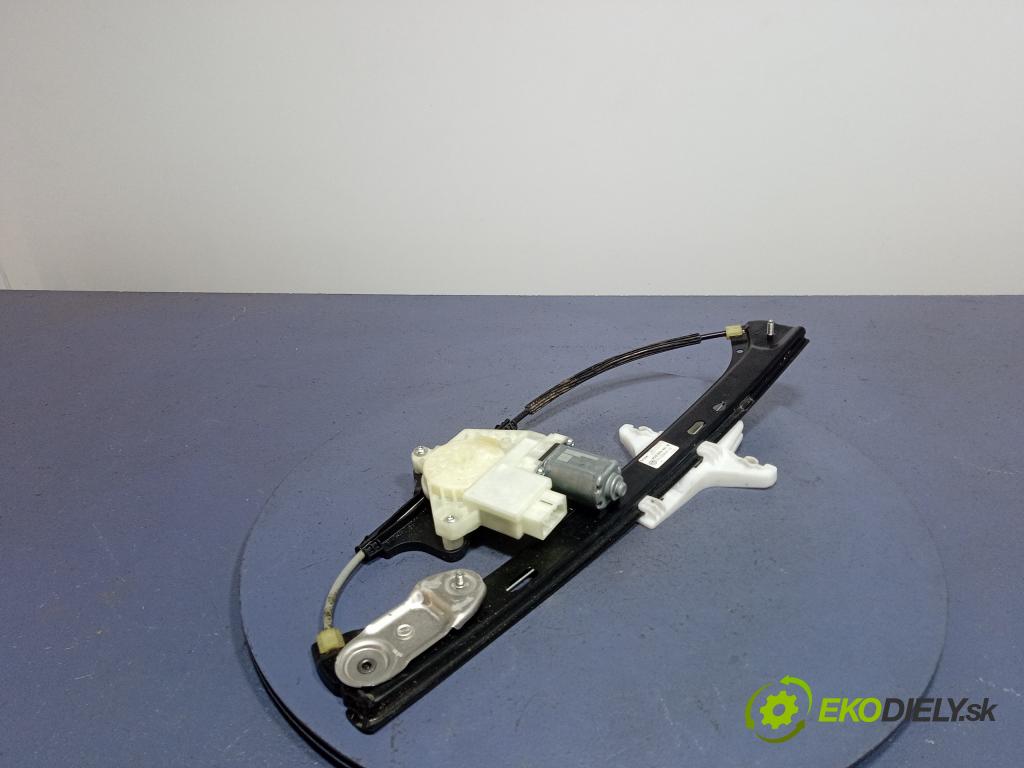 Vw Passat 2019 mechanismus stahování Sklenka: Zad: Levý: 3G9839461B