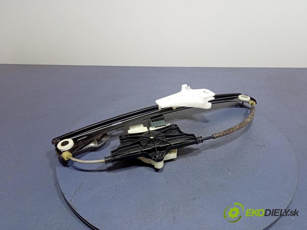 Vw Passat 2019 mechanismus stahování Sklenka: Zad: Levý: 3G9839461B