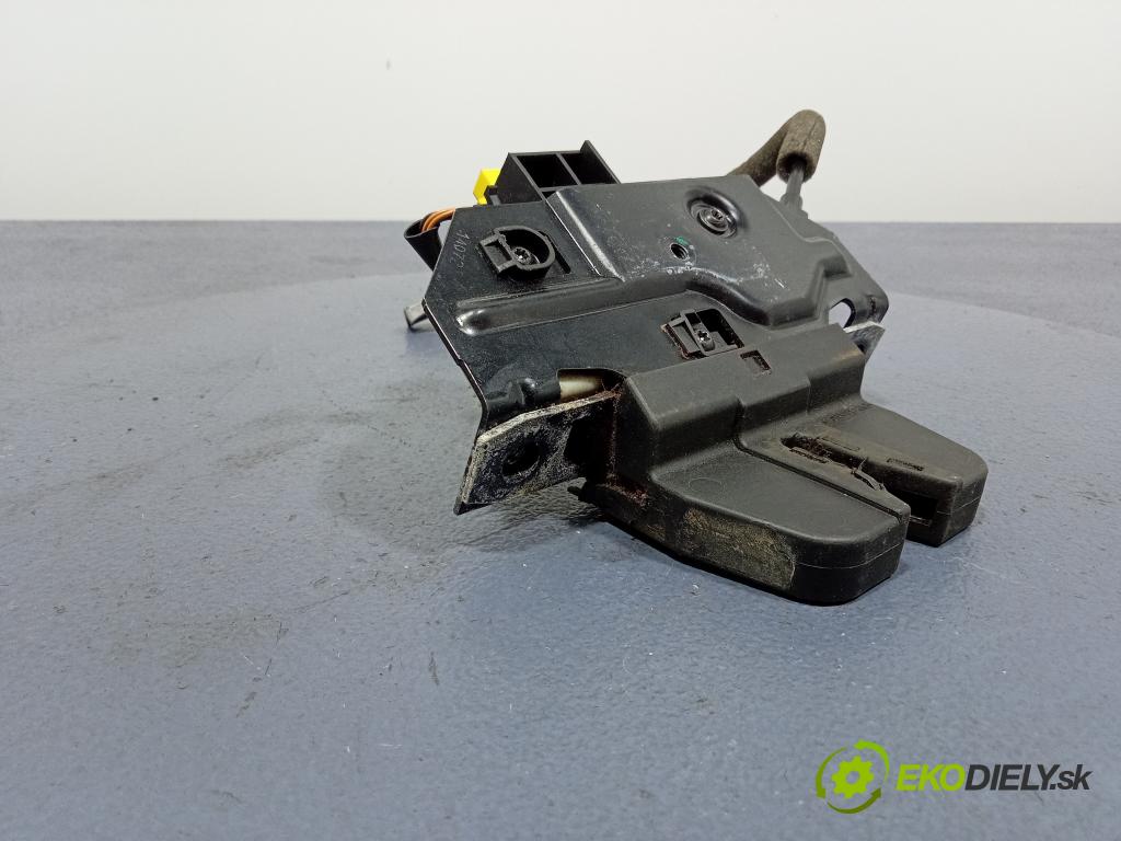 Opel Vectra 2002 zámek Klapky: kufr 09180104