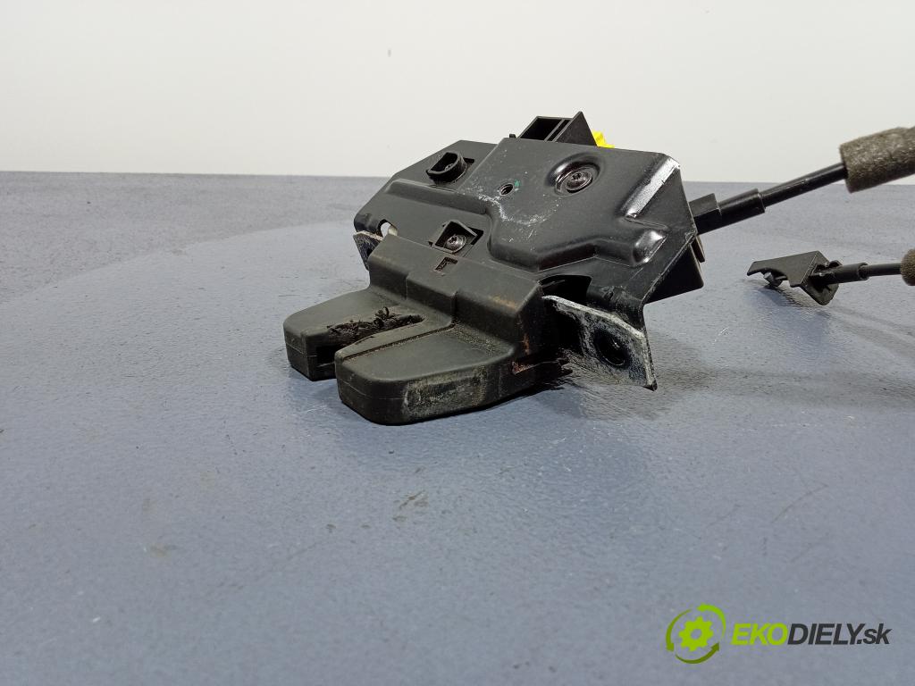 Opel Vectra 2002 zámek Klapky: kufr 09180104
