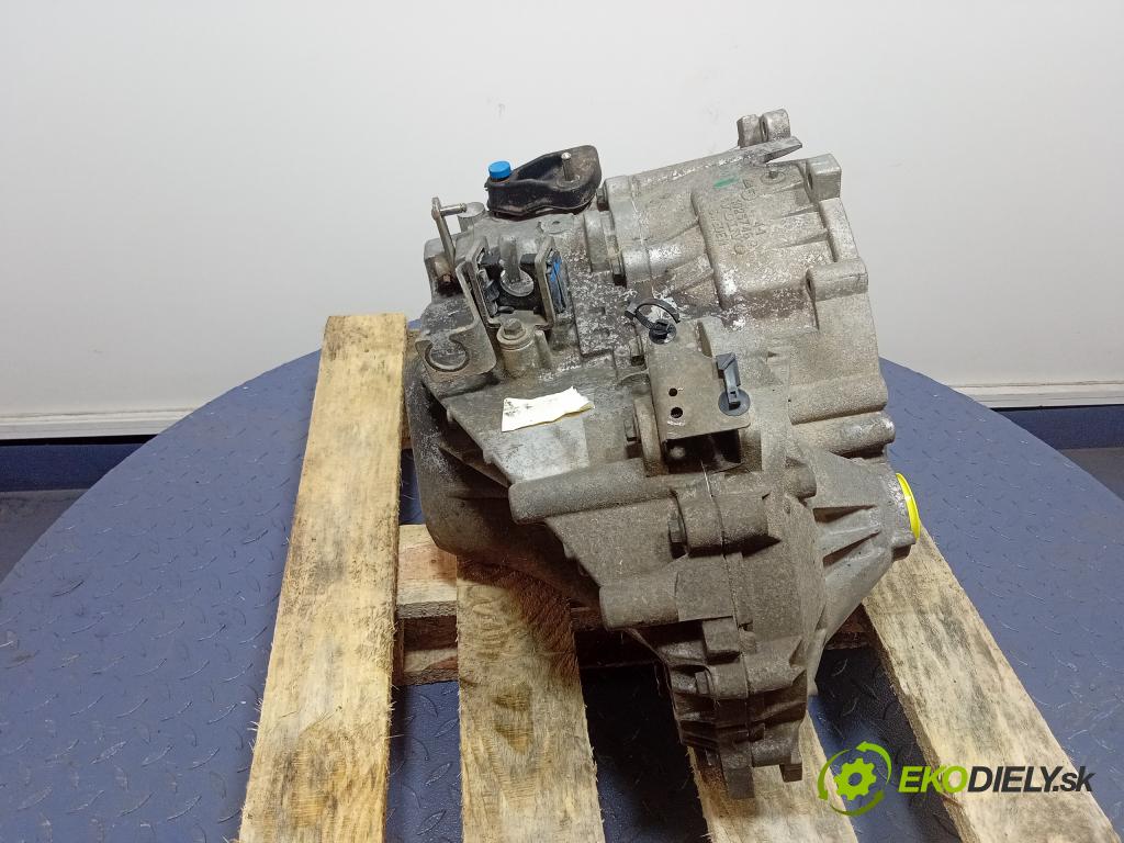 Volvo S60 2001 prevodovka Manualna M56
