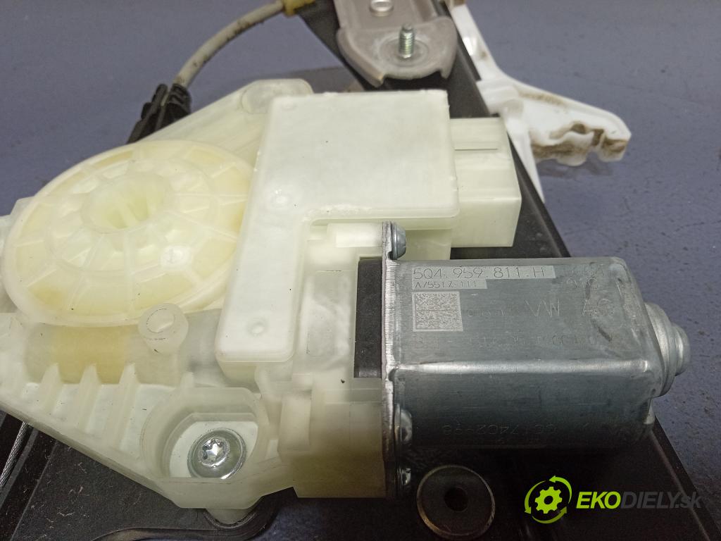 Vw Passat 2019 mechanismus stahování Sklenka: Zad: v pravo: 3G9839462B