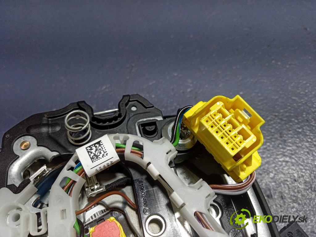 Vw Passat 2019 kokpit,přistrojova deska 3G1857003BP