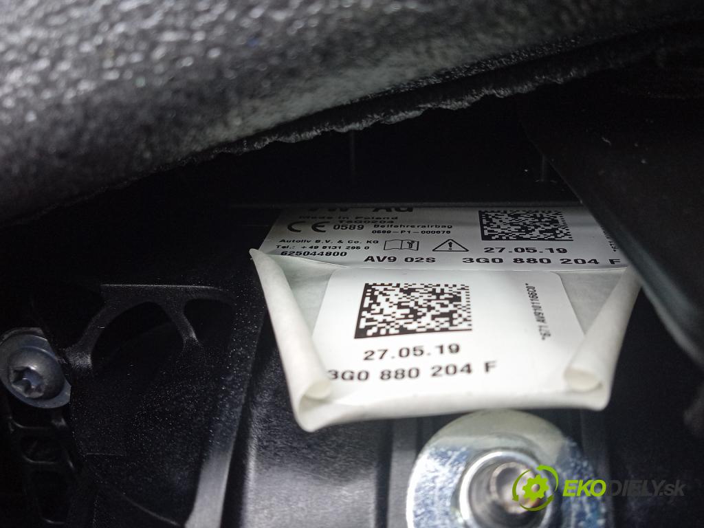 Vw Passat 2019 kokpit,přistrojova deska 3G1857003BP