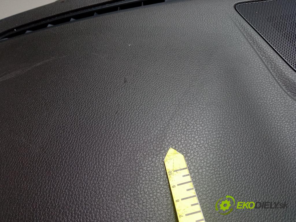 Vw Passat 2019 kokpit,přistrojova deska 3G1857003BP