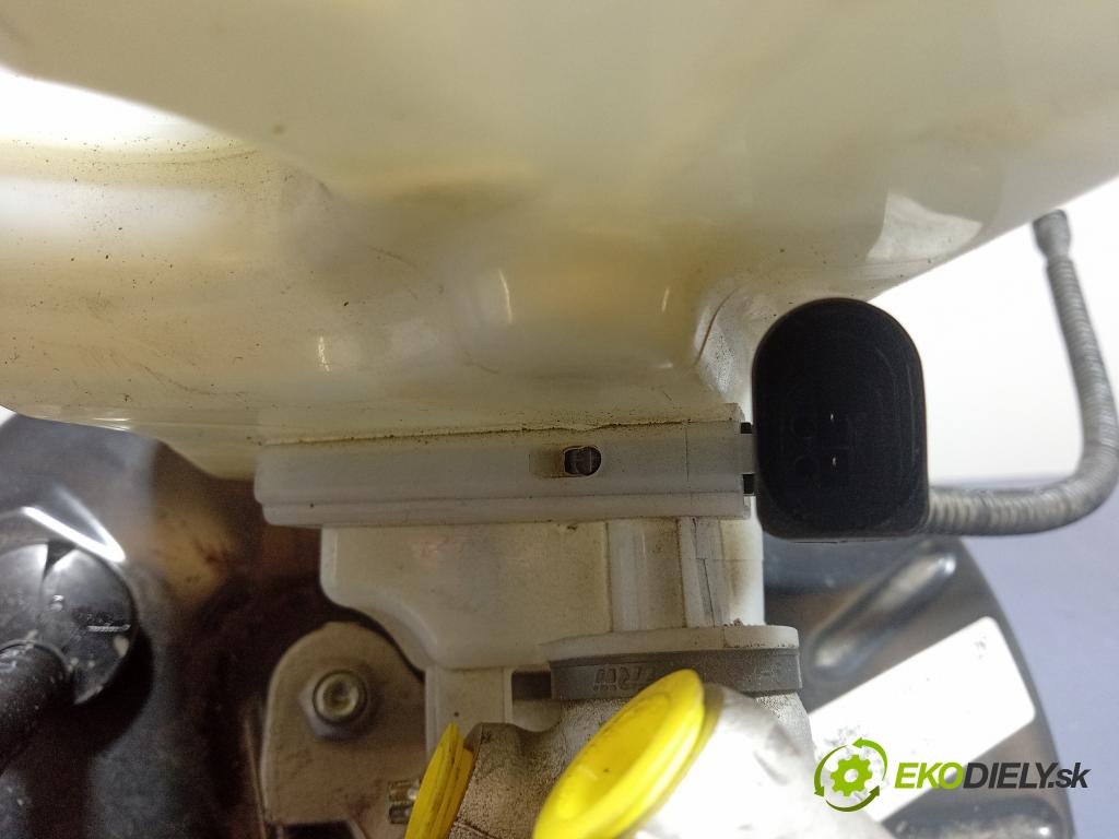 Vw Passat 2019 servo Brzdní: 5Q1614105DK