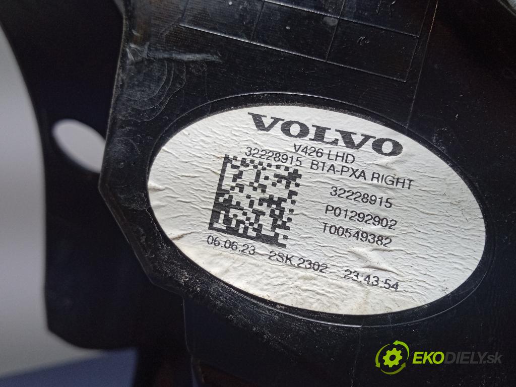 Volvo XC60 0 svetlo / reflektor zad Prava: Vonkajsia: 32228915
