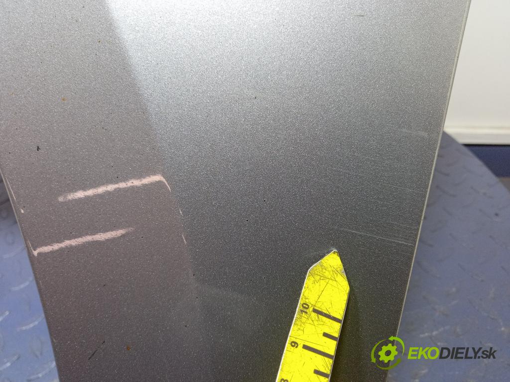Vw Passat 2019 blatnik před Levý: 01