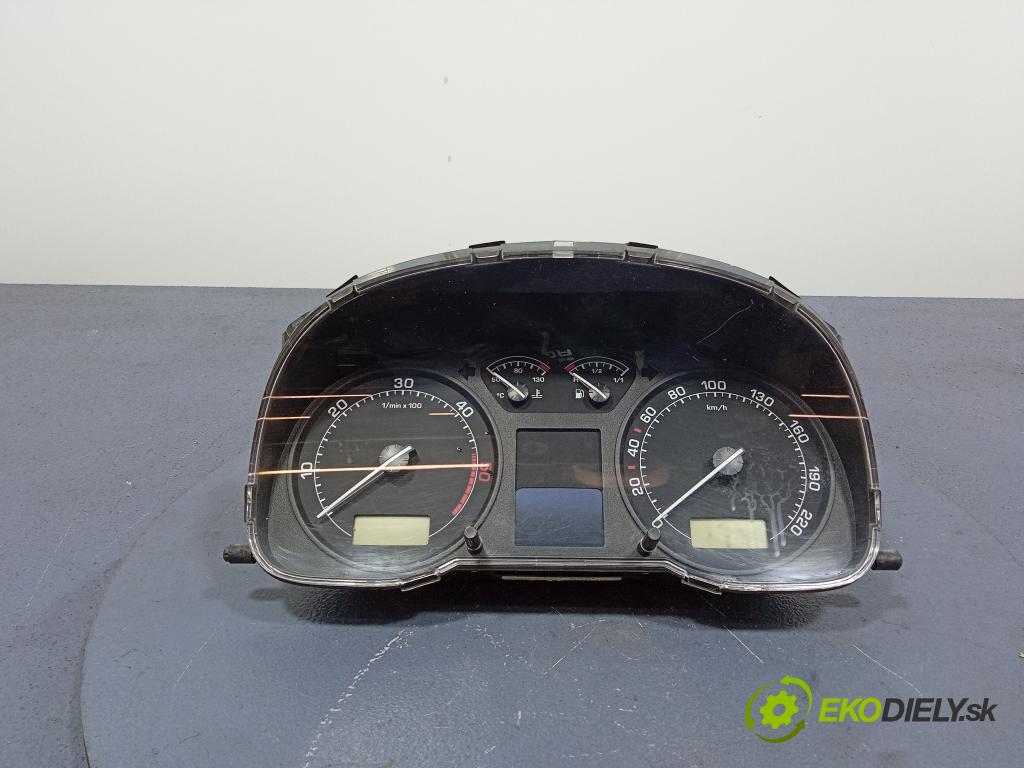 Skoda Octavia 1.9 tdi 2000 Přístrojová deska 1U0920820F