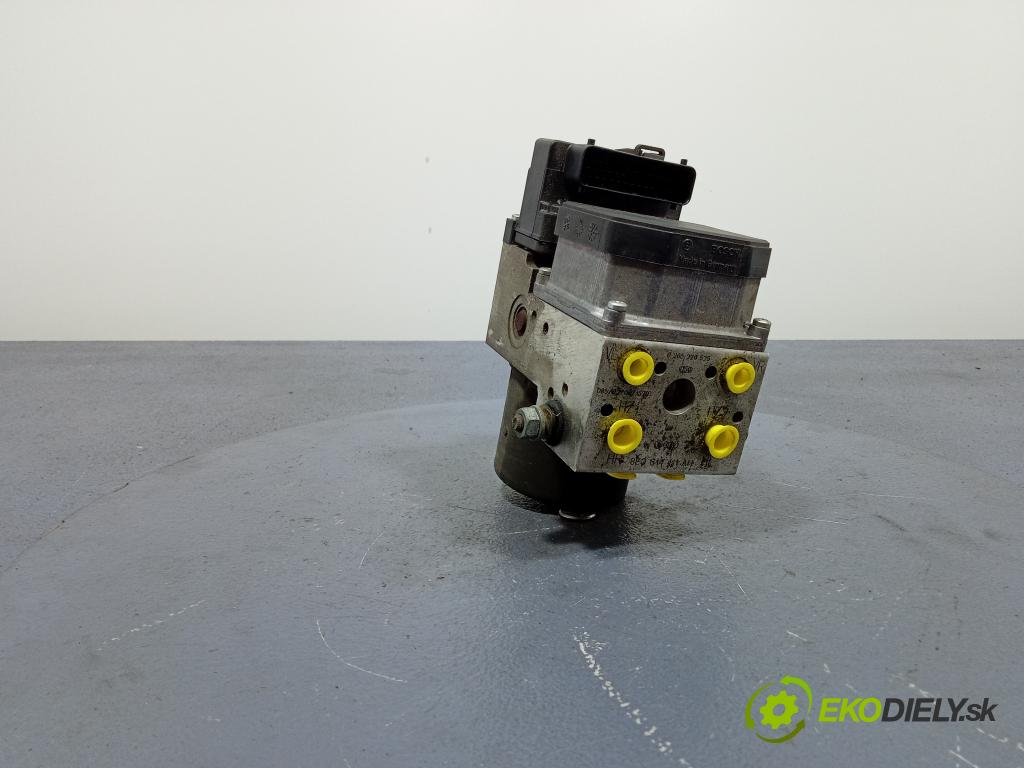 Audi A4 2000 čerpadlo ABS x 0273004285