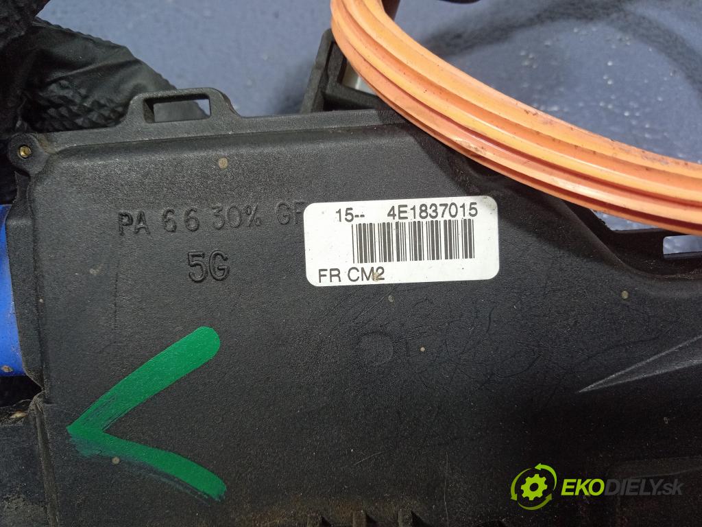 Audi A3 2004 zámek dveře před Levý: 4E1837015
