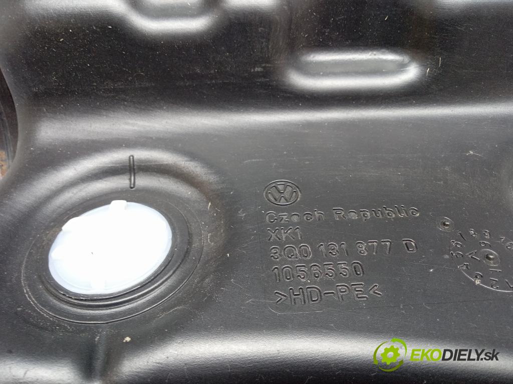 Vw Passat 2019 Nádrž: AdBlue: 3Q0131877D