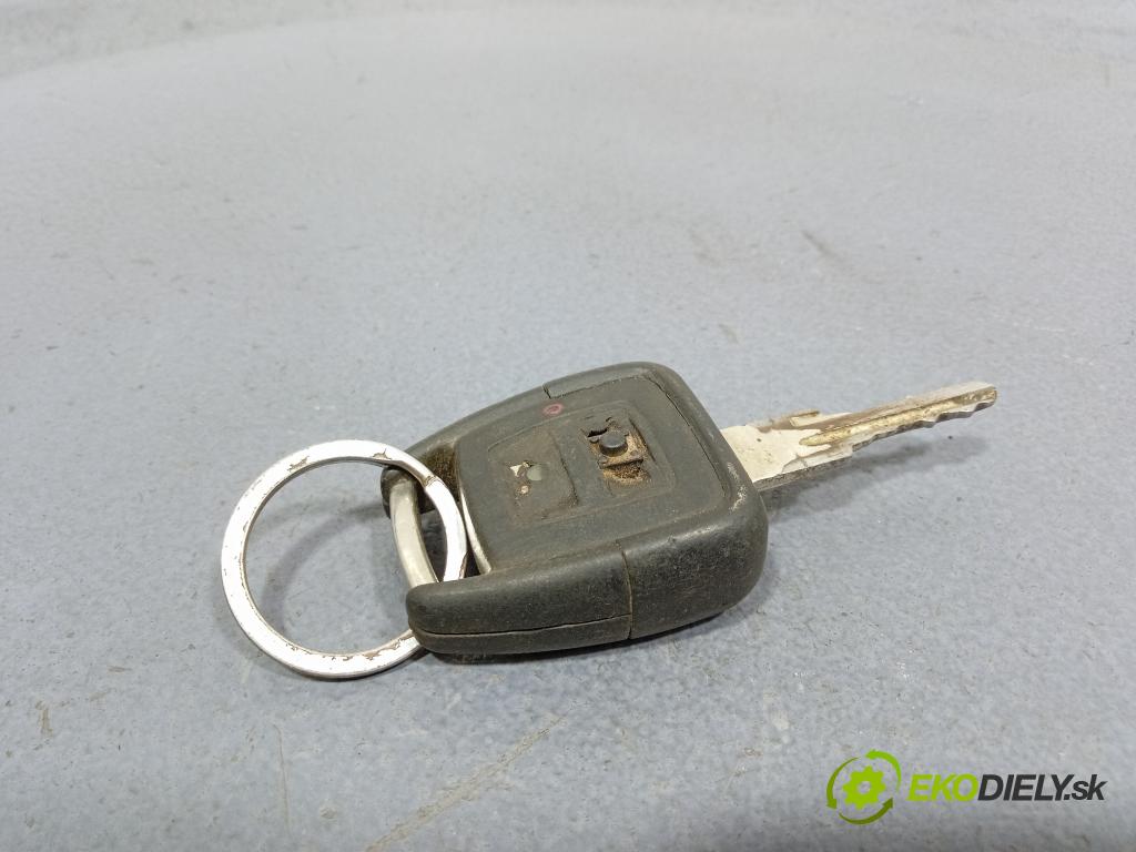 Opel Astra 2000 řídící jednotka Motor: 09391899