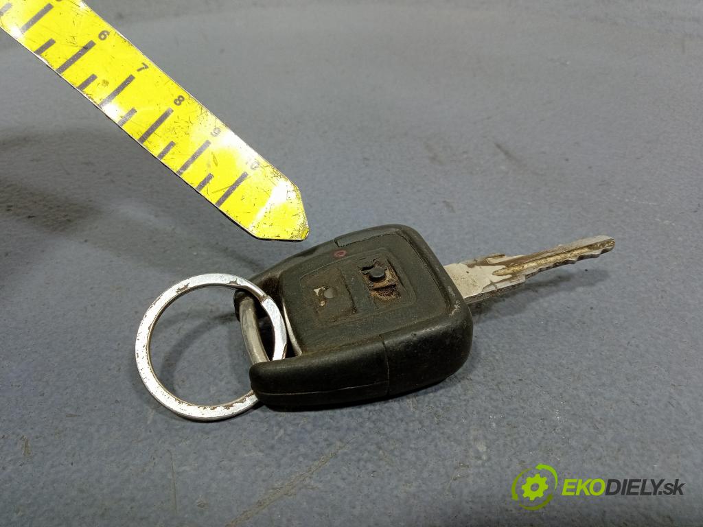Opel Astra 2000 řídící jednotka Motor: 09391899