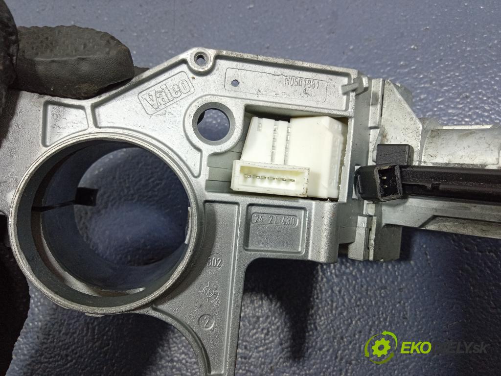 Opel Astra 2006 řídící jednotka Motor: 55201792