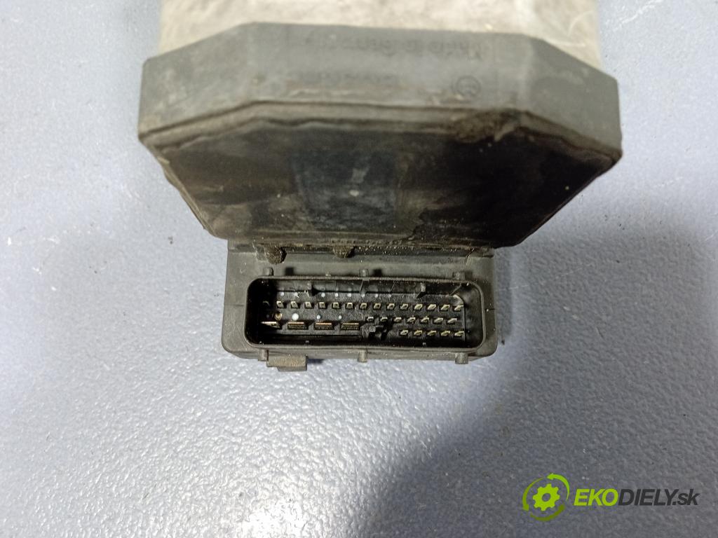 Audi A4 1998 čerpadlo ABS x 8E0614111H