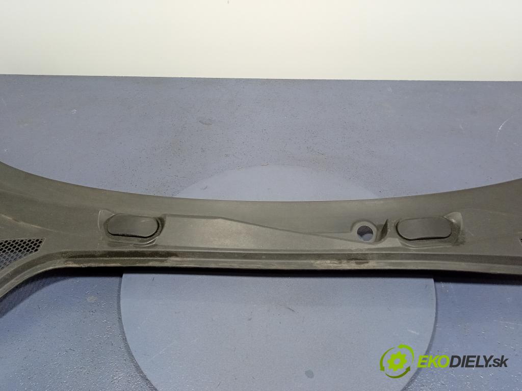 Audi A3 2004 torpédo 8P1819415B