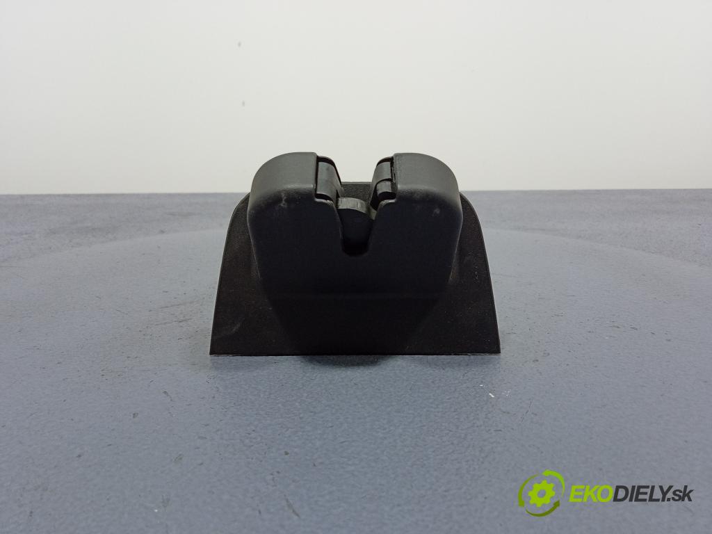 Audi A3 2004 zámek Klapky: kufr 8P3827520A