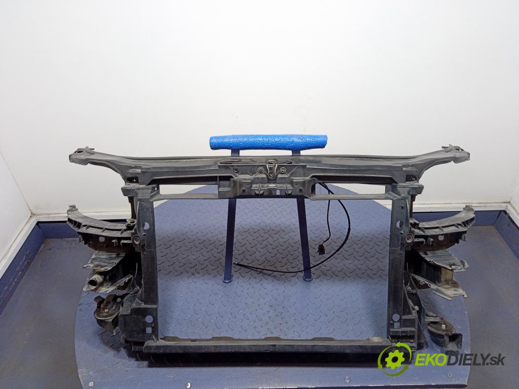 Audi A3 2004 výztuha Čelní / stěna Přední 01