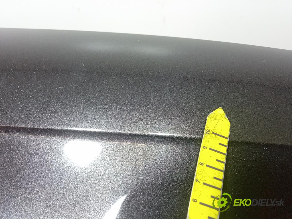 Audi A3 2004 blatnik před v pravo: 01