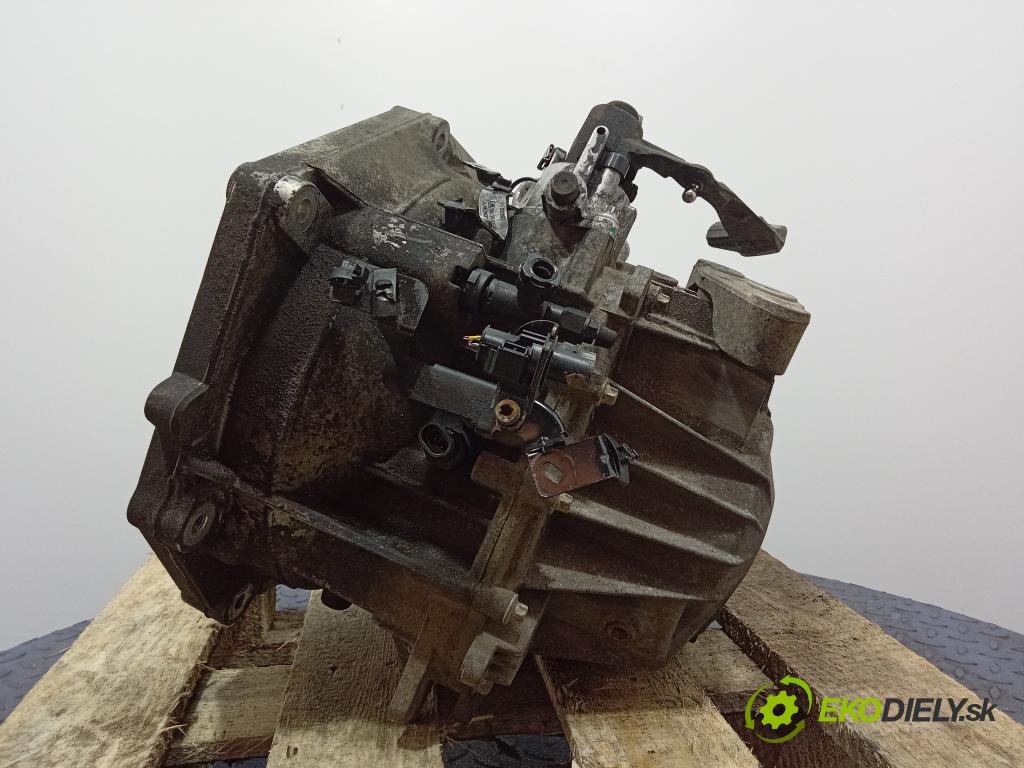 Opel Astra 2006 prevodovka Manualna M32