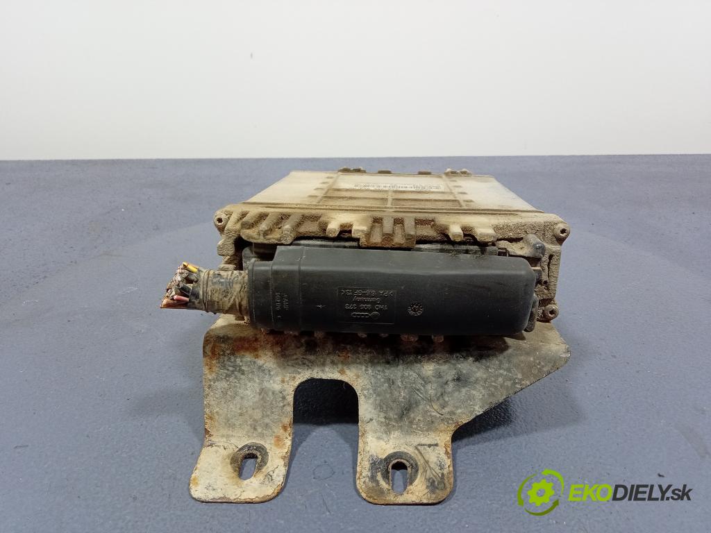 Volkswagen Lt 0 řídící jednotka Motor: 074906021AG