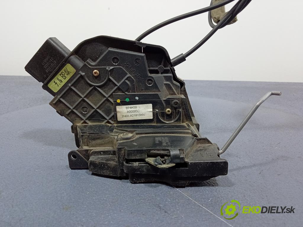 Mazda 3 2005 zámek dveře před Levý: 3N6A-A21813KN