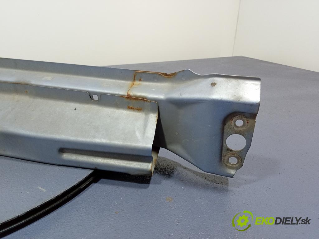 Honda Jazz 2004 výztuha narazník před 01
