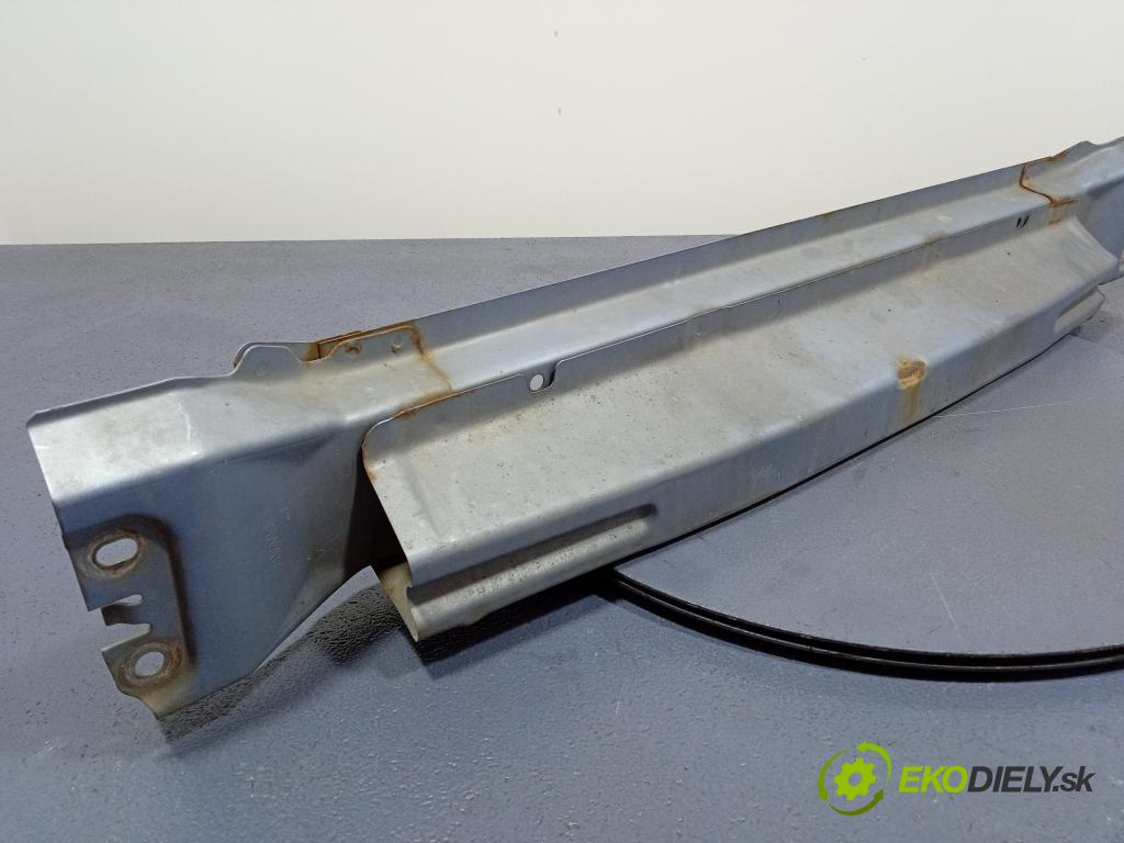 Honda Jazz 2004 výztuha narazník před 01