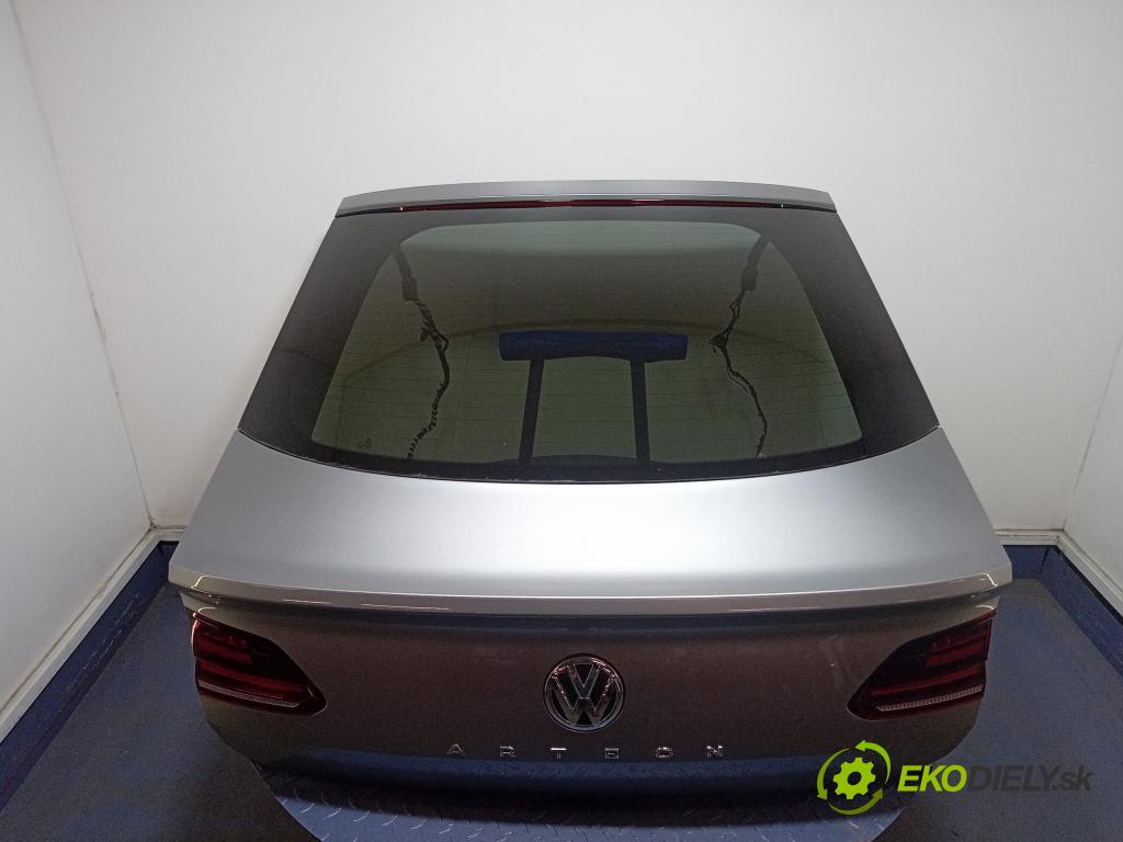 Vw Arteon 2020 zadní dveře kufra: kufr 01