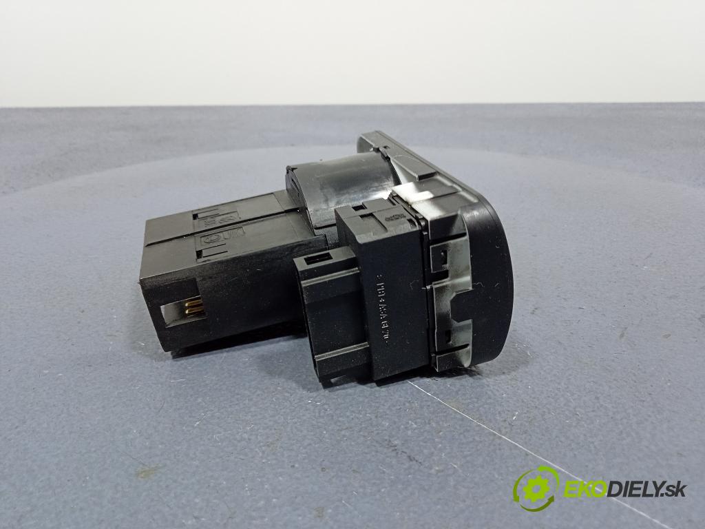 Audi A3 1999 Přepínač Světel: 8L0920900A