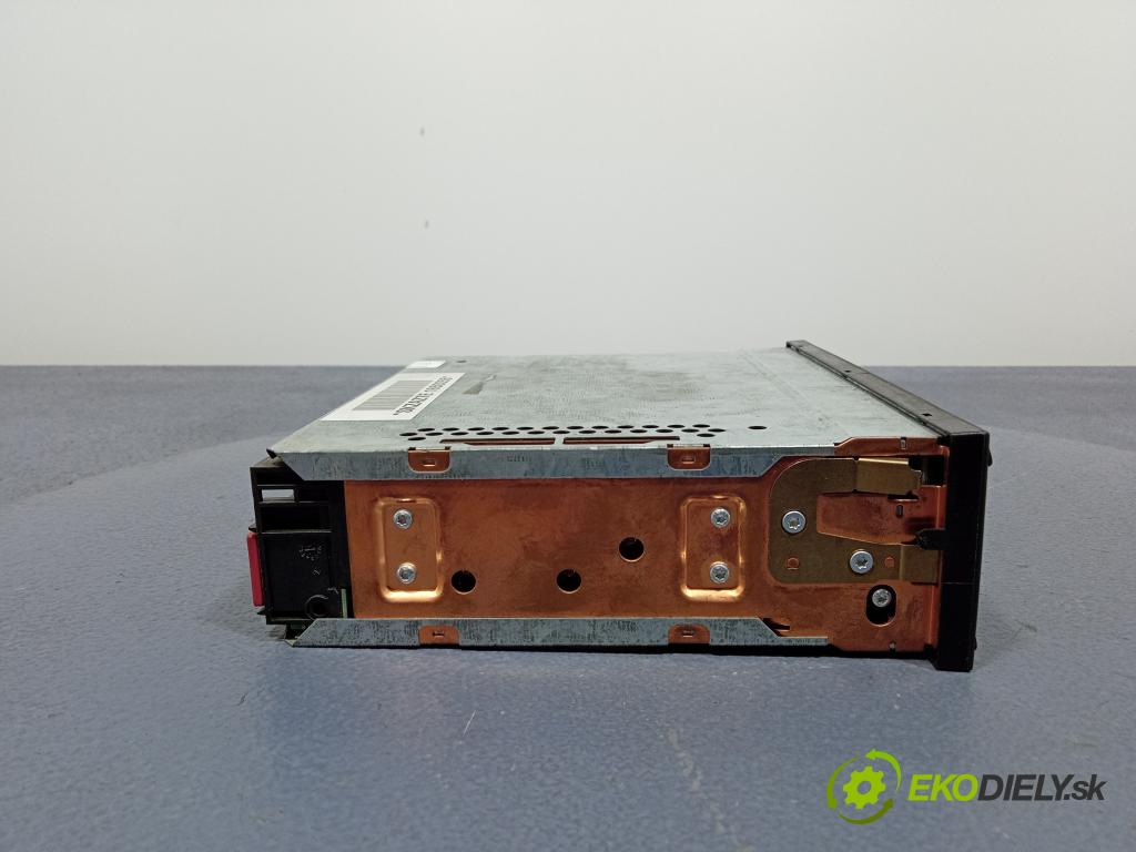 Skoda Superb 2005 Radio I Navigácia: 1U0035156E