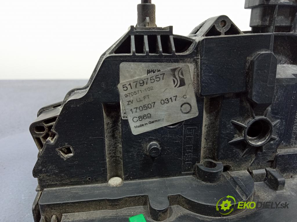 Fiat Punto 2007 zámek dveře před Levý: 51797557