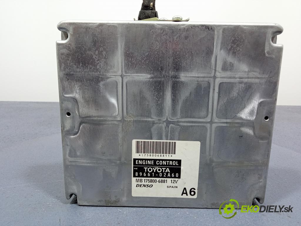 Toyota Corolla 2004 riadiaca jednotka Motor: 89661-02A60