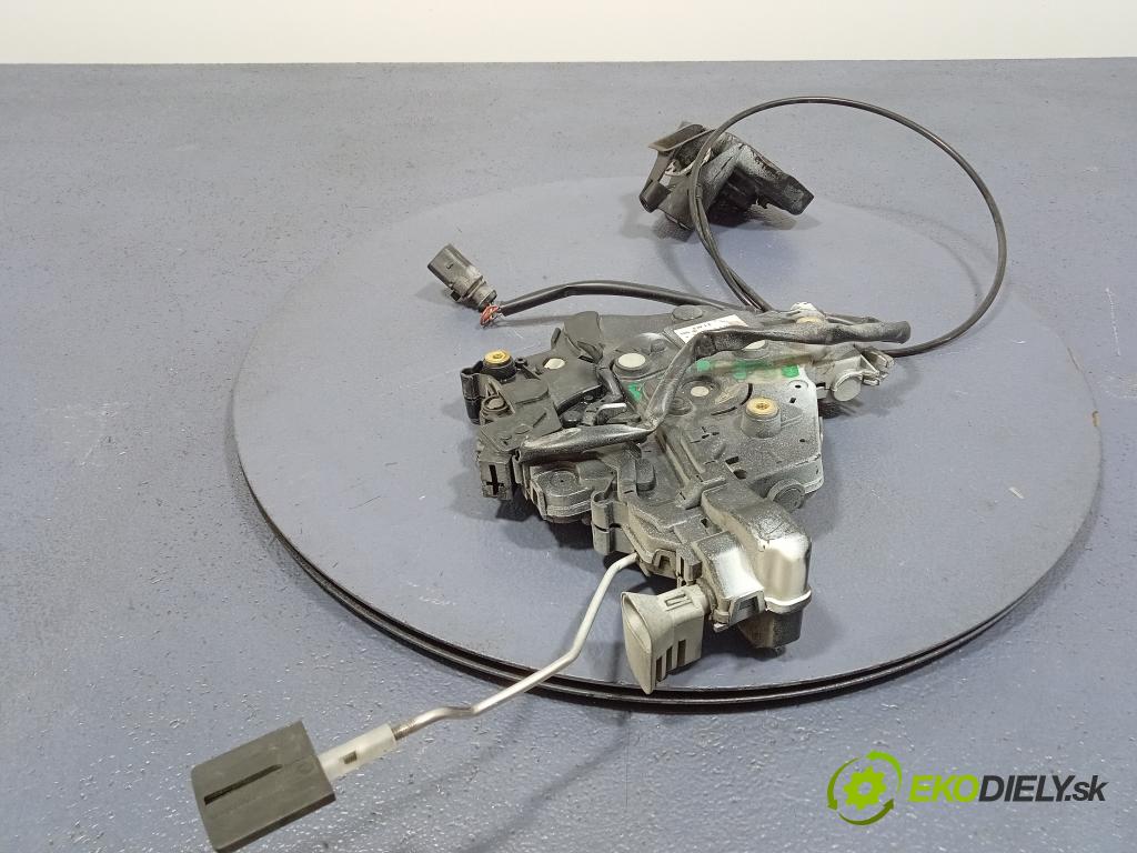 Vw Transporter 2006 zámek dveře Zad: v pravo: 7H0843654CC