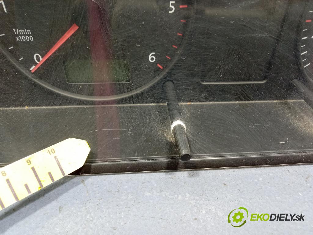 Vw Transporter 2006 prístrojovka/ budíky 88311346