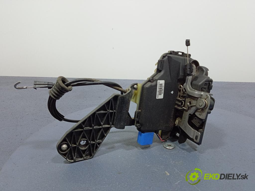 Vw Transporter 2006 zámek dveře před Levý: 3B1837015AM