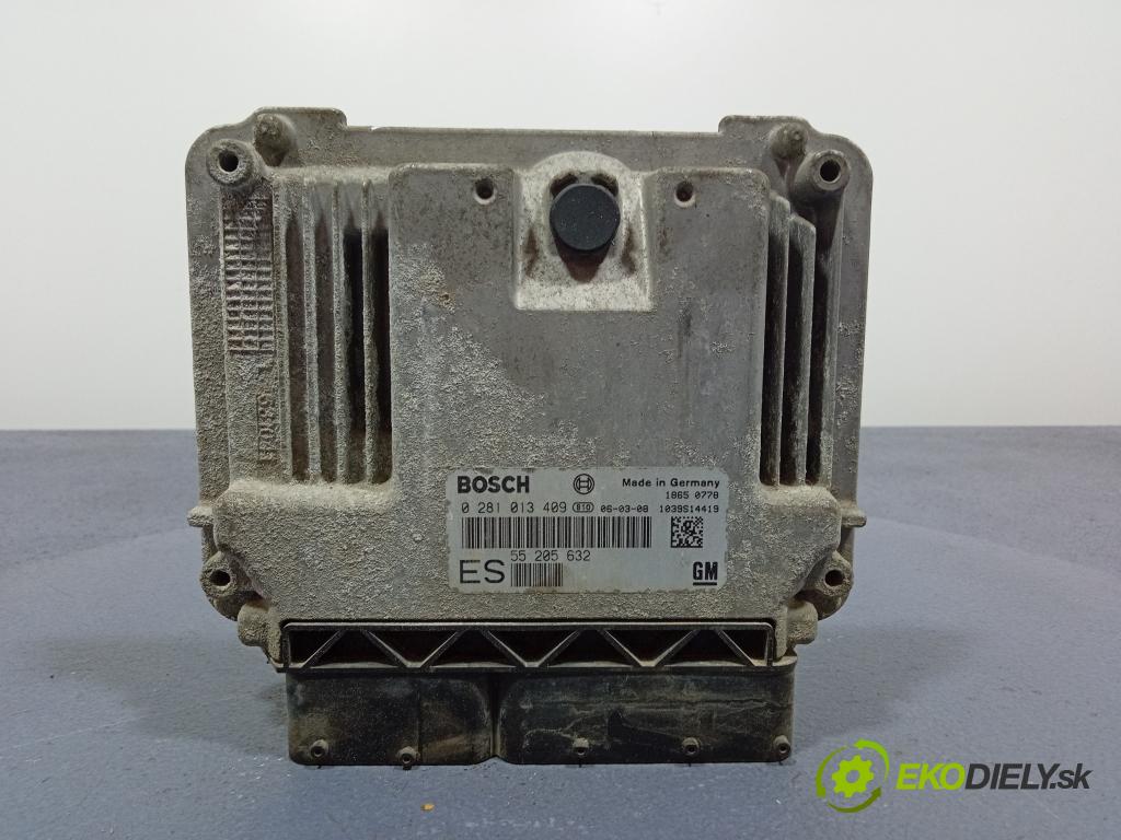 Opel Vectra 2006 řídící jednotka Motor: 55205632
