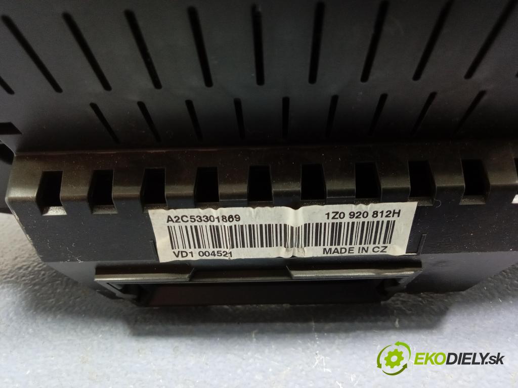 Skoda Octavia 2008 prístrojovka/ budíky 1Z0920812H