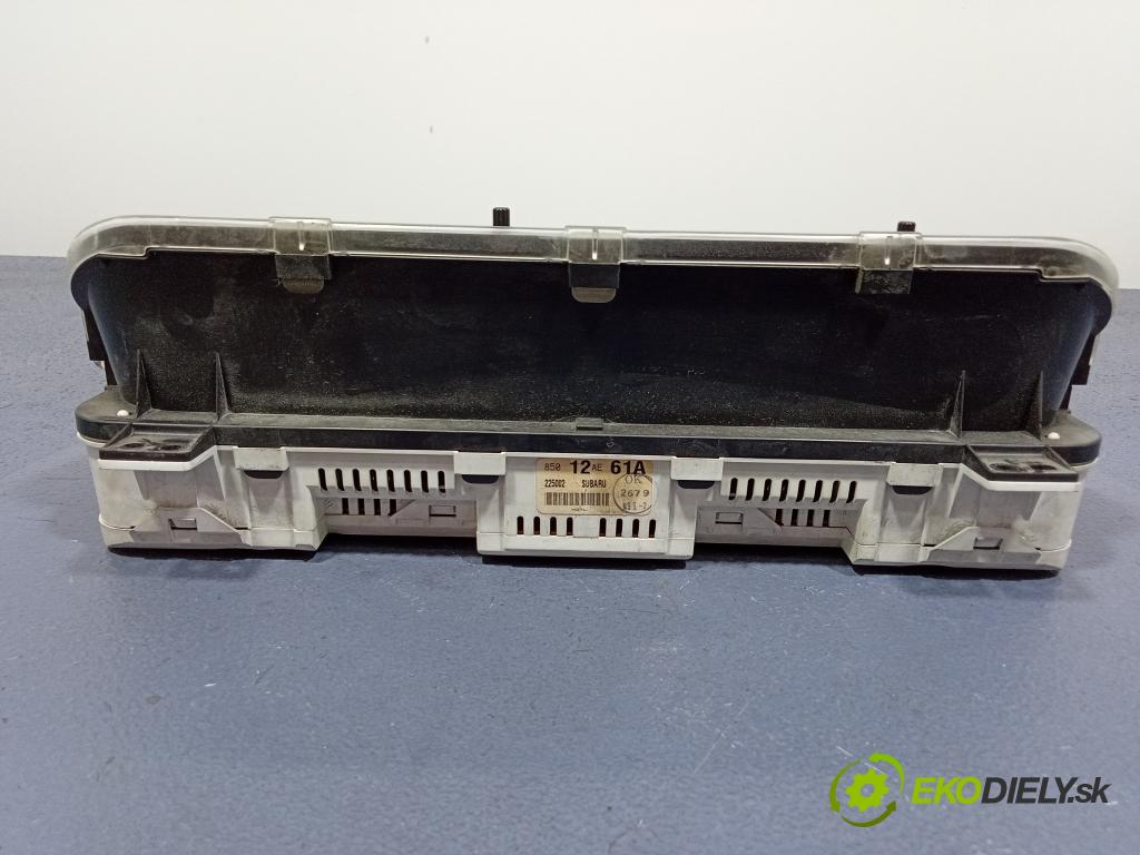 Subaru Legacy 2000 Přístrojová deska 85012AE61A