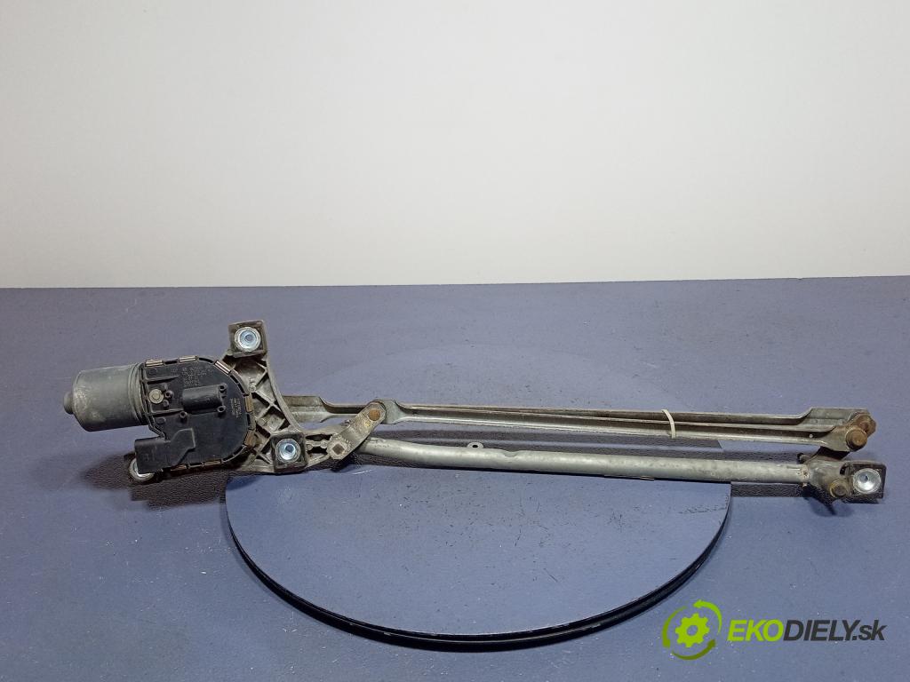 Volvo V50 2004 mechanismus motorek Stěrače: před 30699342