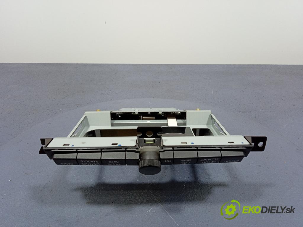 Toyota Avensis 2003 displej Radio / GPS 86110-05020