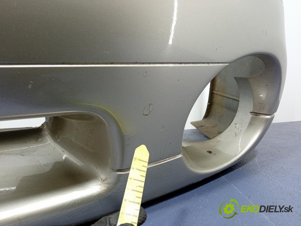 Subaru Legacy 2000 nárazník před 01