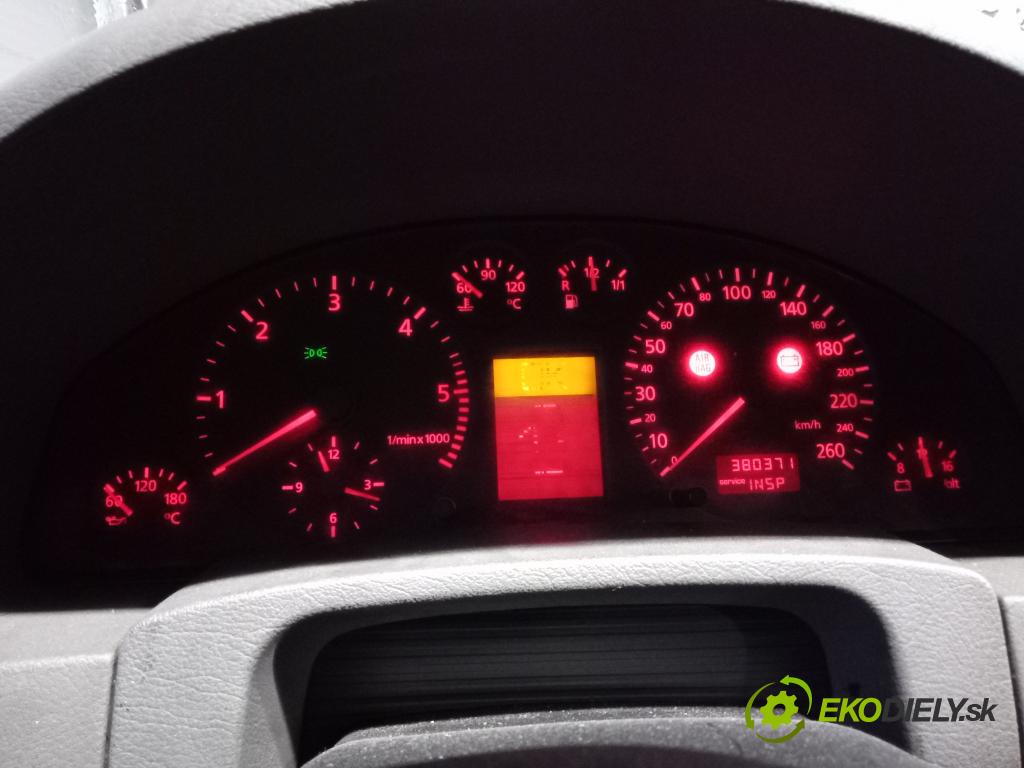 Audi A6 1999 Přístrojová deska 4B0919880G