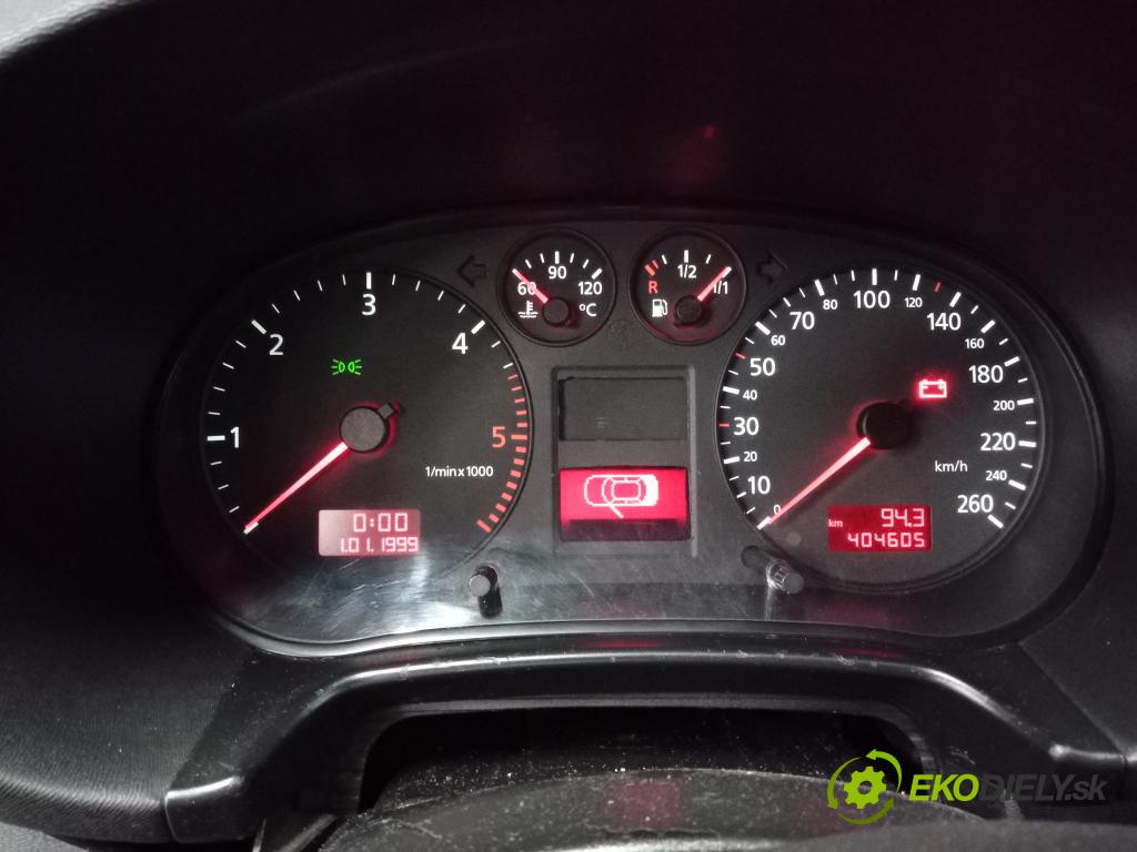 Audi A3 2001 Přístrojová deska