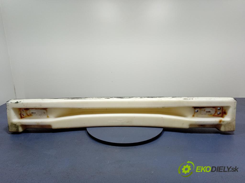 Subaru Legacy 2000 nárazník před 57712AE03A