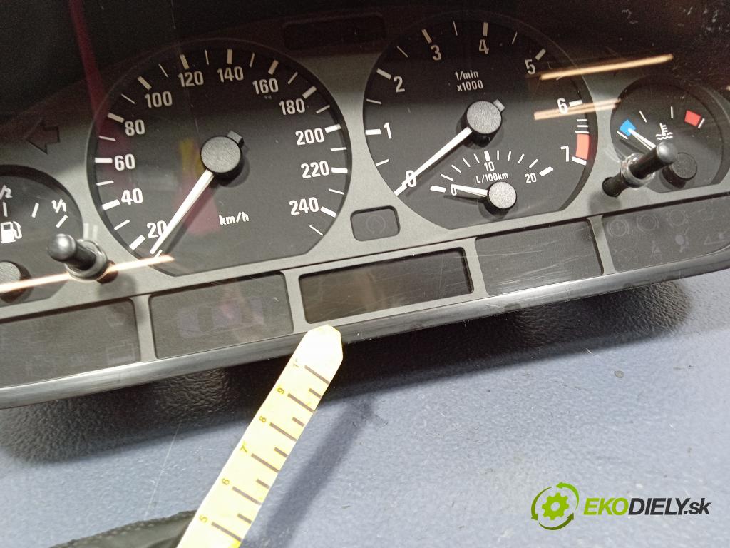 Bmw Seria 3 2004 Přístrojová deska 6940868