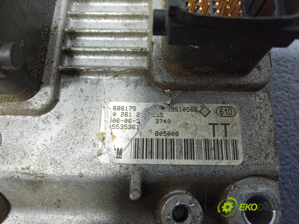 Opel Meriva 2006 řídící jednotka Motor: 55353613