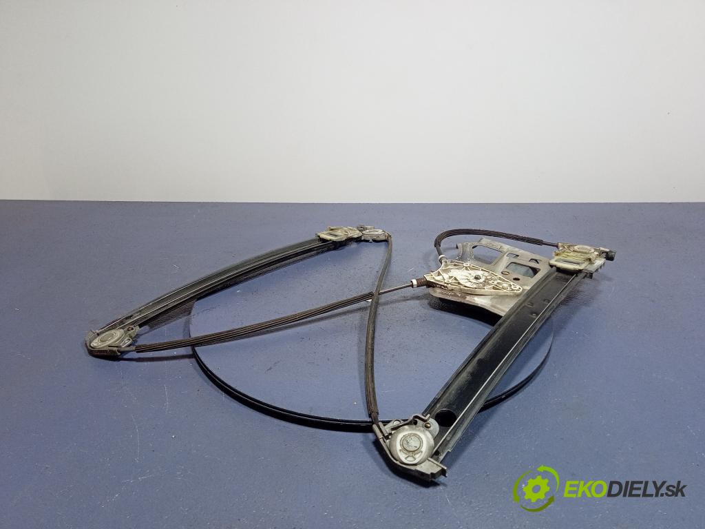 Mercedes 308 2000 mechanismus stahování Sklenka: před Levý: A2207200346